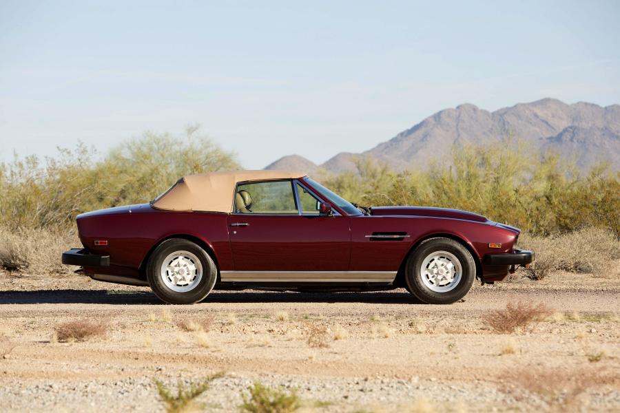  Aston Martin V8 Volante (Series I) 1979 года  (NA) (фото 18 из 18)